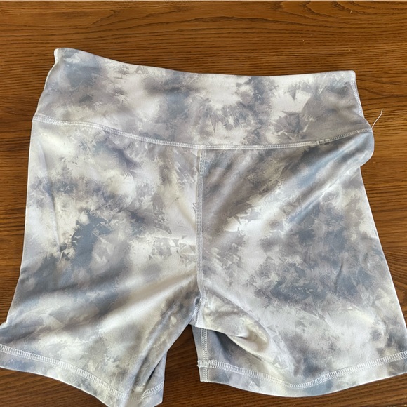 Avia Pants - Avia Grey and White Tie-Dye shorts